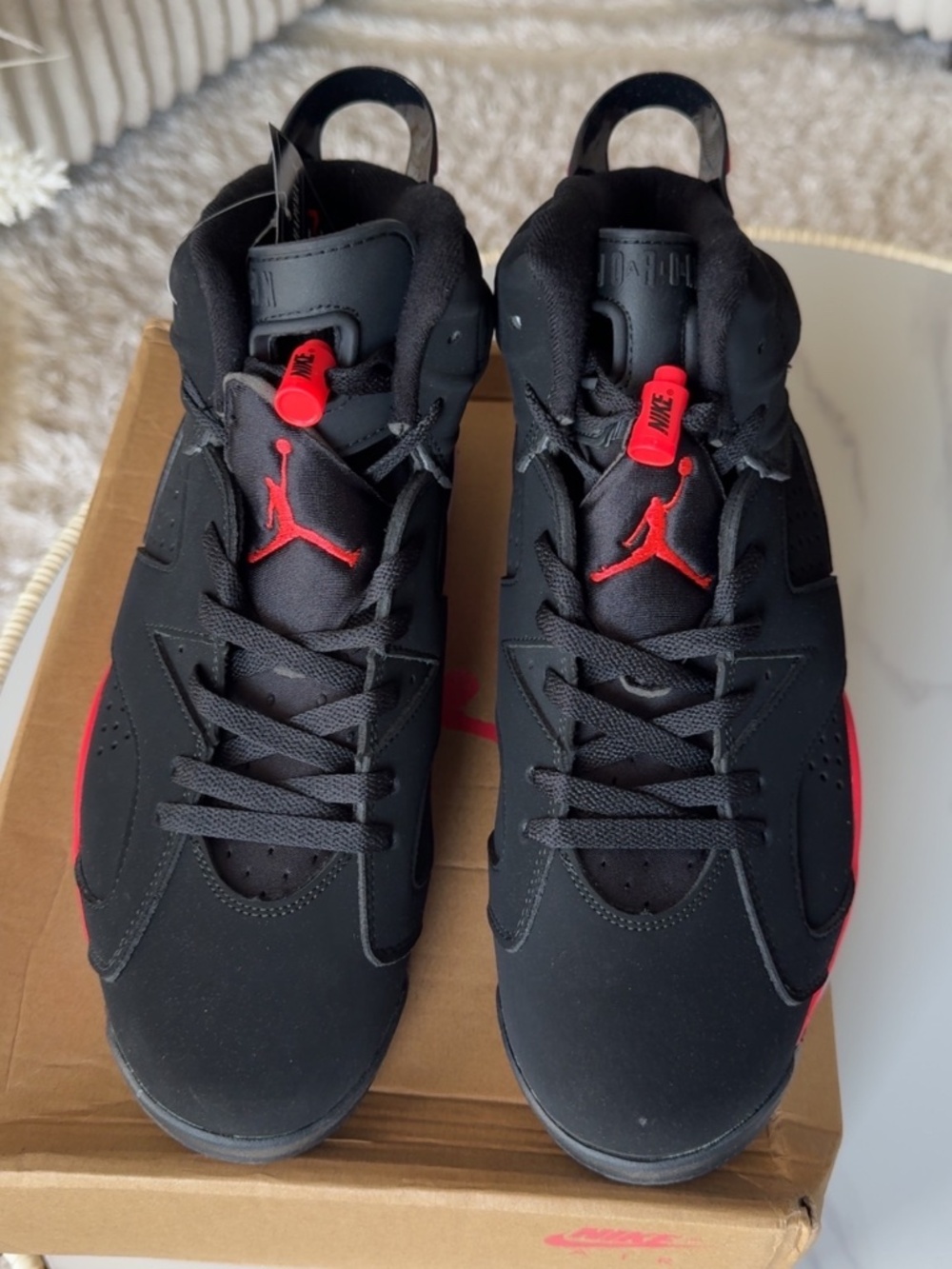 Jordan Retro 6 Reverse Infrared - Picture 3 of 4